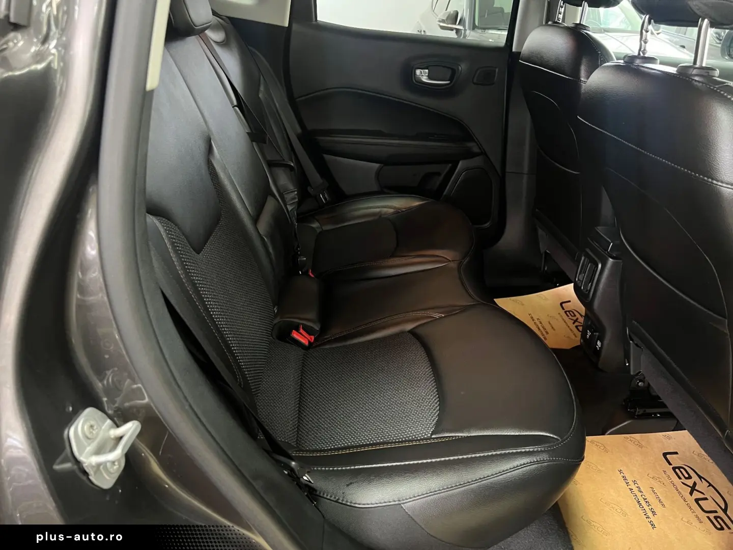 Jeep Compass 4x4 aut. Limited Posibilitate finantare