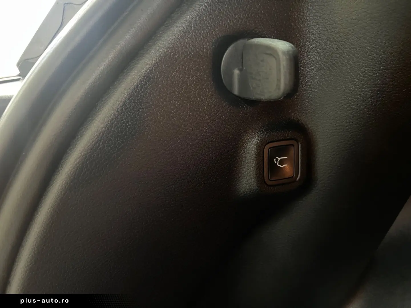 Jeep Compass 4x4 aut. Limited Posibilitate finantare