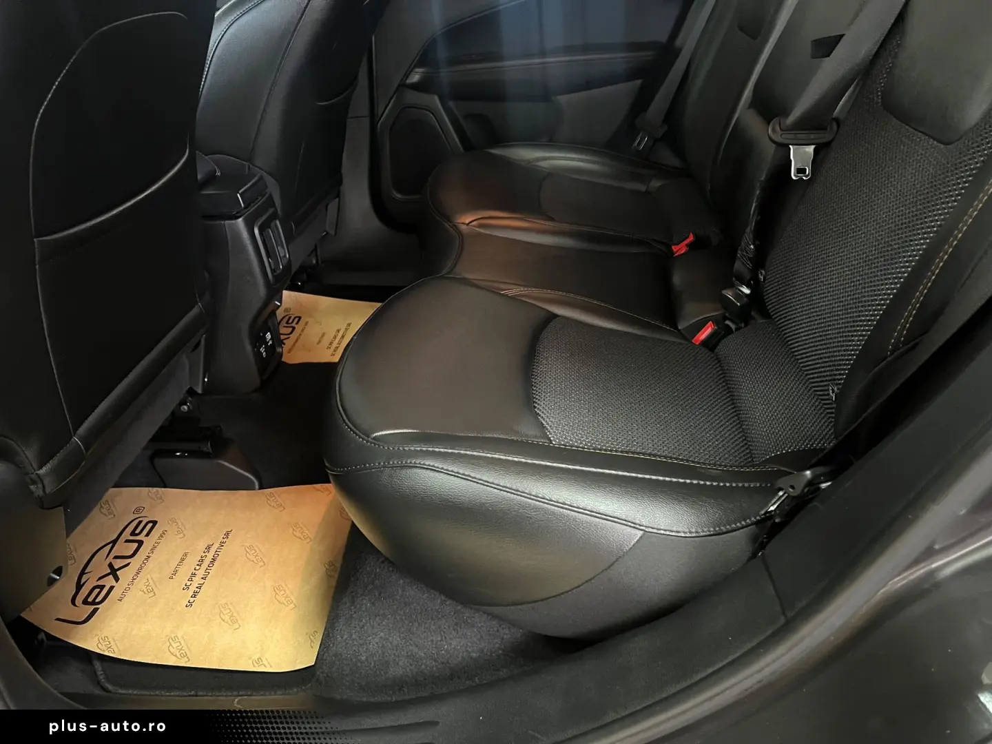 Jeep Compass 4x4 aut. Limited Posibilitate finantare