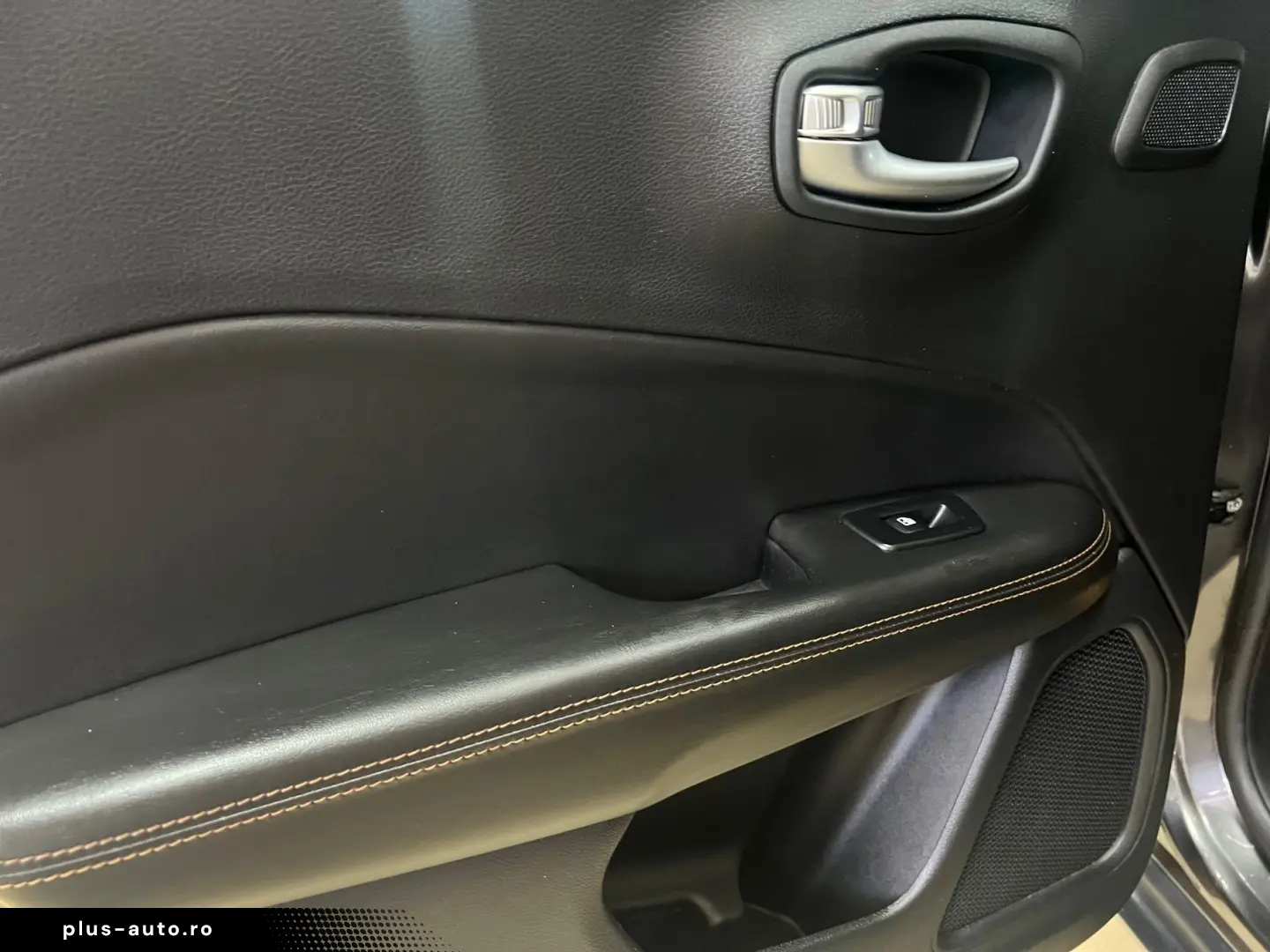 Jeep Compass 4x4 aut. Limited Posibilitate finantare