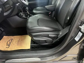 Jeep Compass 4x4 aut. Limited Posibilitate finantare