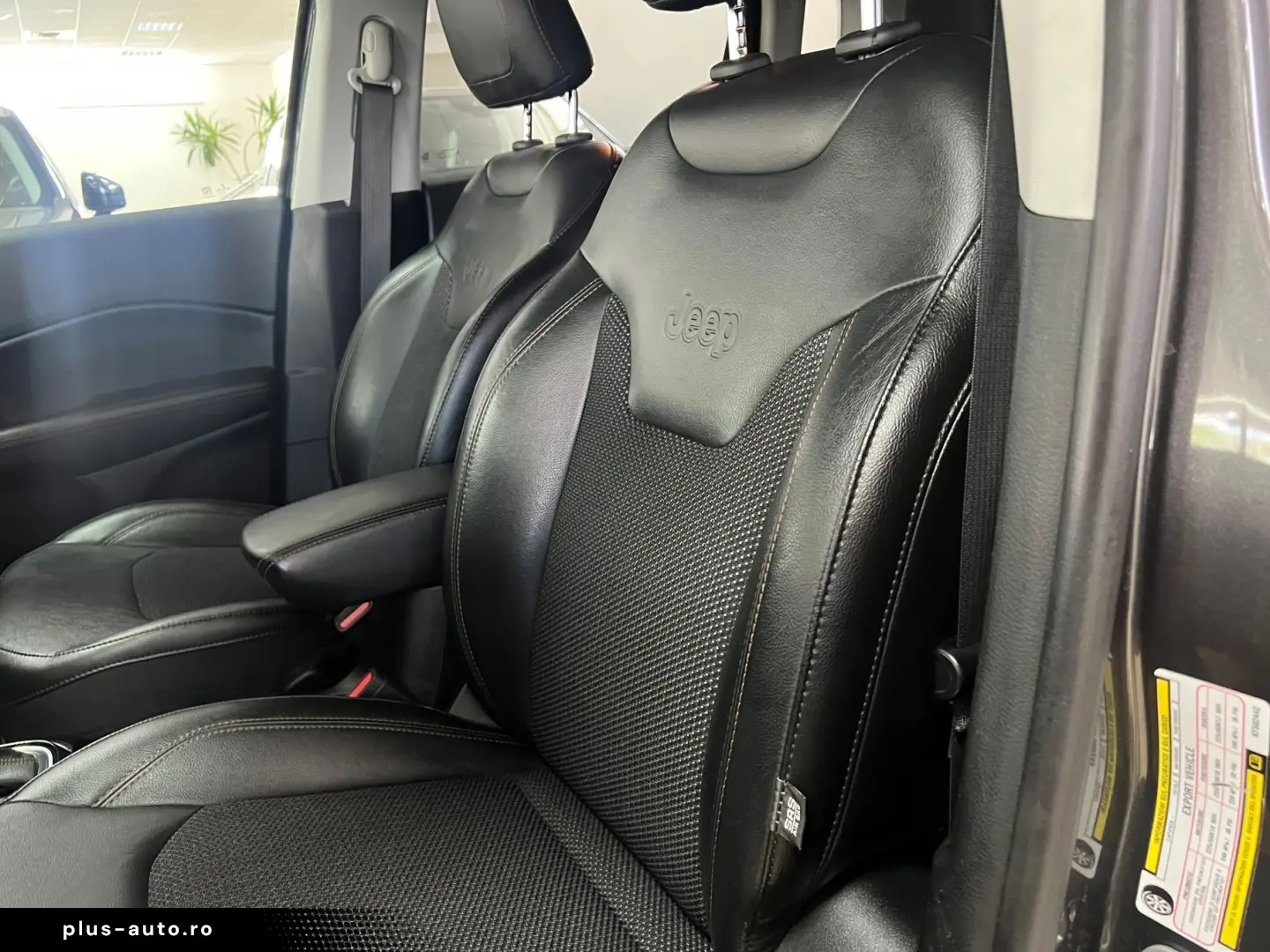 Jeep Compass 4x4 aut. Limited Posibilitate finantare