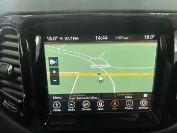 Jeep Compass 4x4 aut. Limited Posibilitate finantare