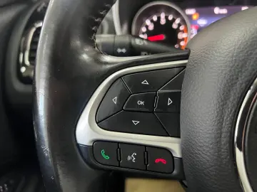 Jeep Compass 4x4 aut. Limited Posibilitate finantare