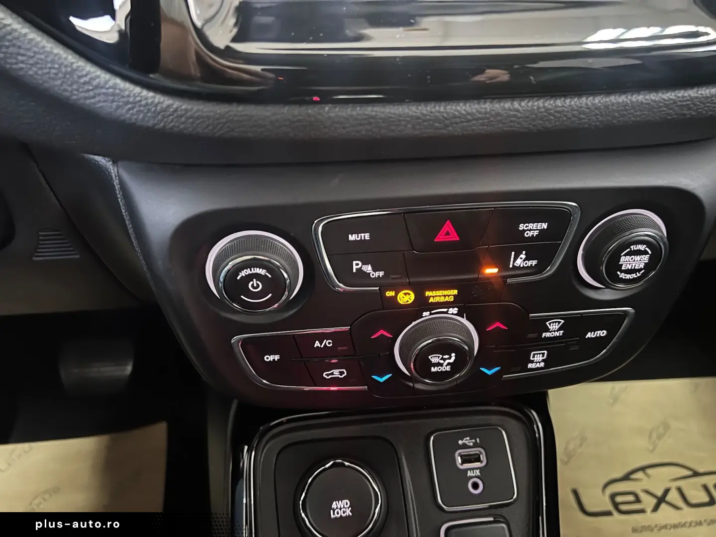 Jeep Compass 4x4 aut. Limited Posibilitate finantare