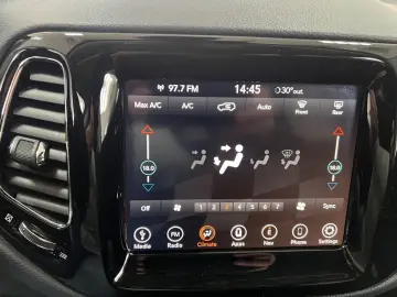 Jeep Compass 4x4 aut. Limited Posibilitate finantare