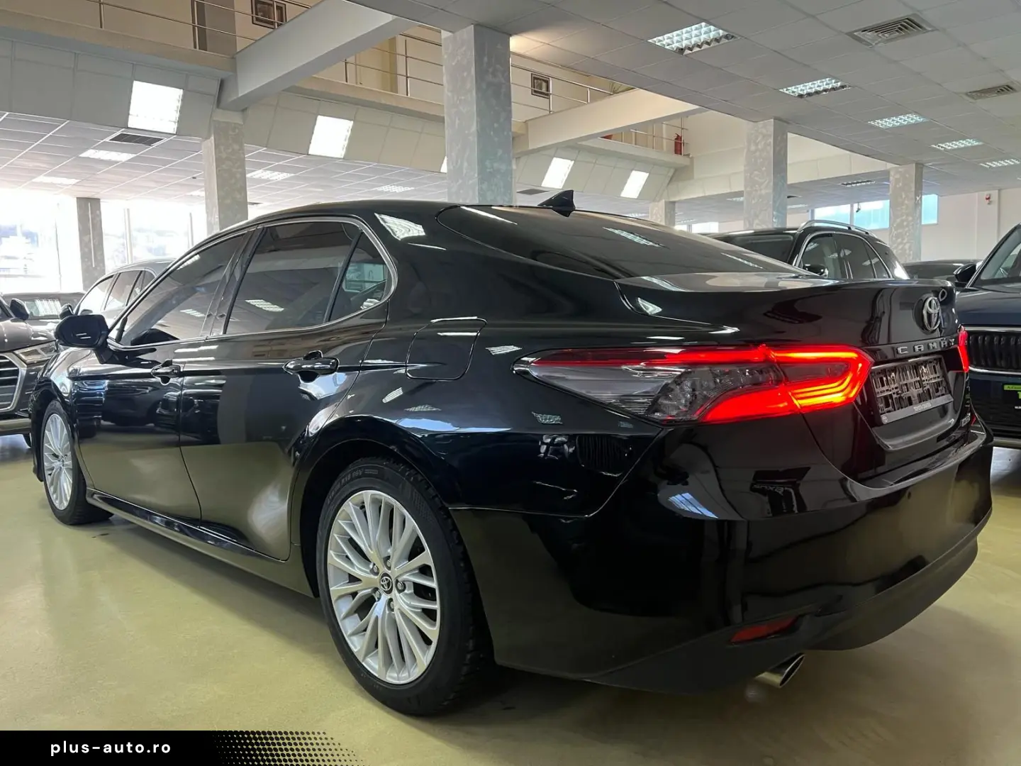 Toyota Camry automata Hybrid Posibilitate finantare