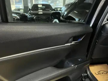 Toyota Camry automata Hybrid Posibilitate finantare