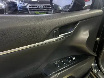 Toyota Camry automata Hybrid Posibilitate finantare