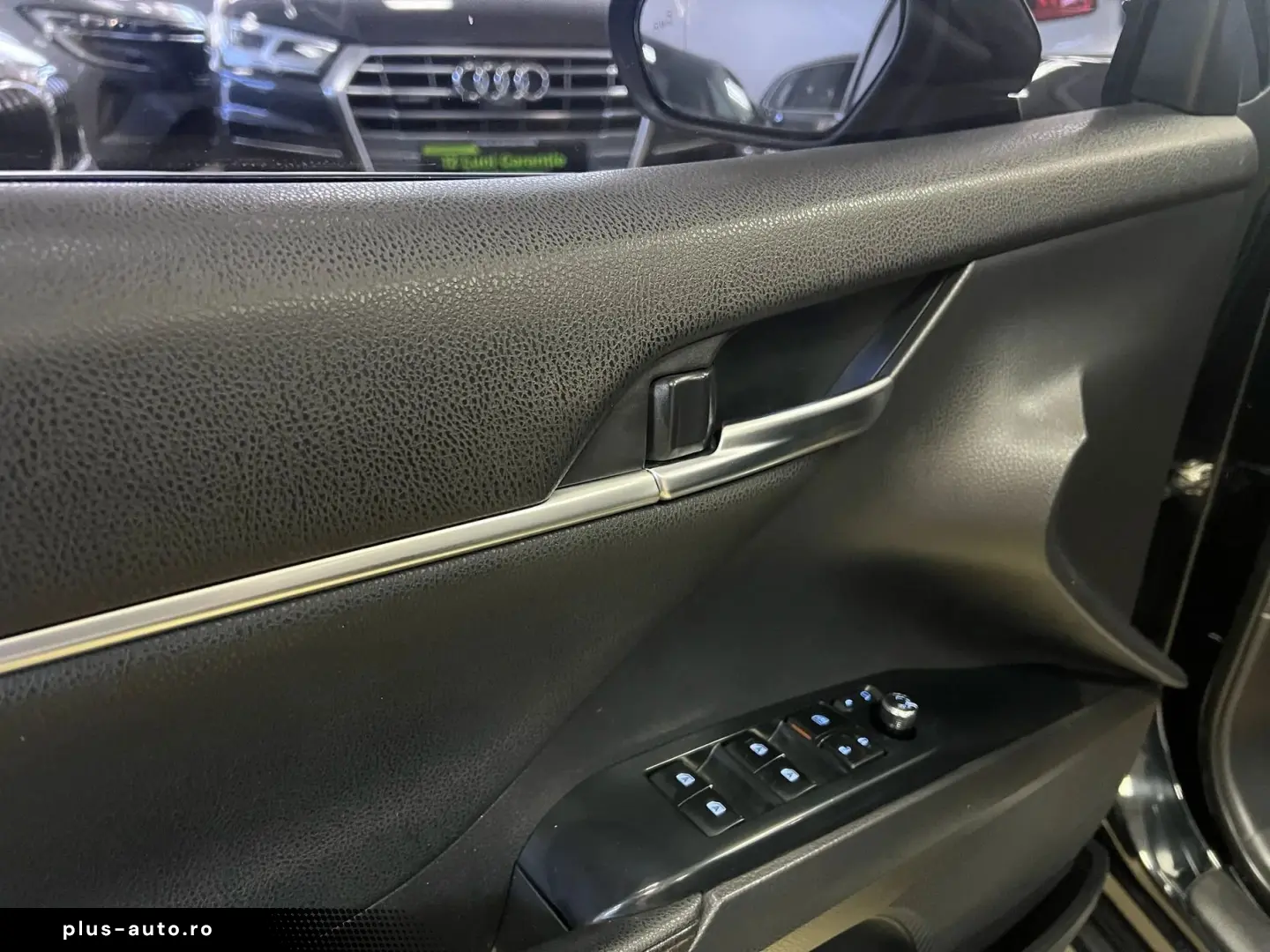 Toyota Camry automata Hybrid Posibilitate finantare