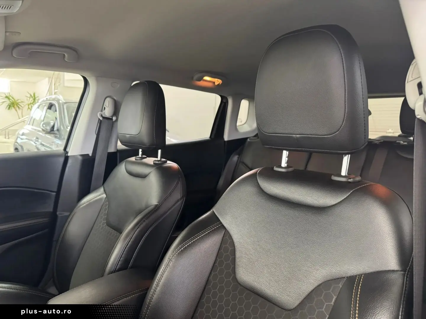 Jeep Compass 4x4 aut. Limited Posibilitate finantare