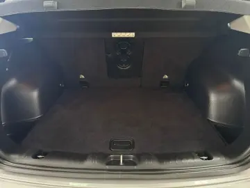 Jeep Compass 4x4 aut. Limited Posibilitate finantare