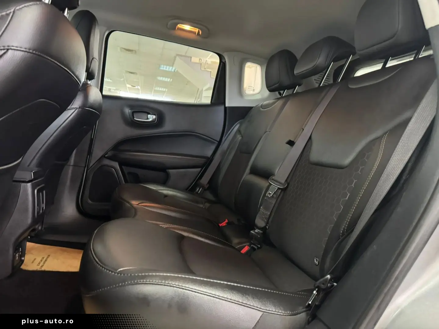 Jeep Compass 4x4 aut. Limited Posibilitate finantare