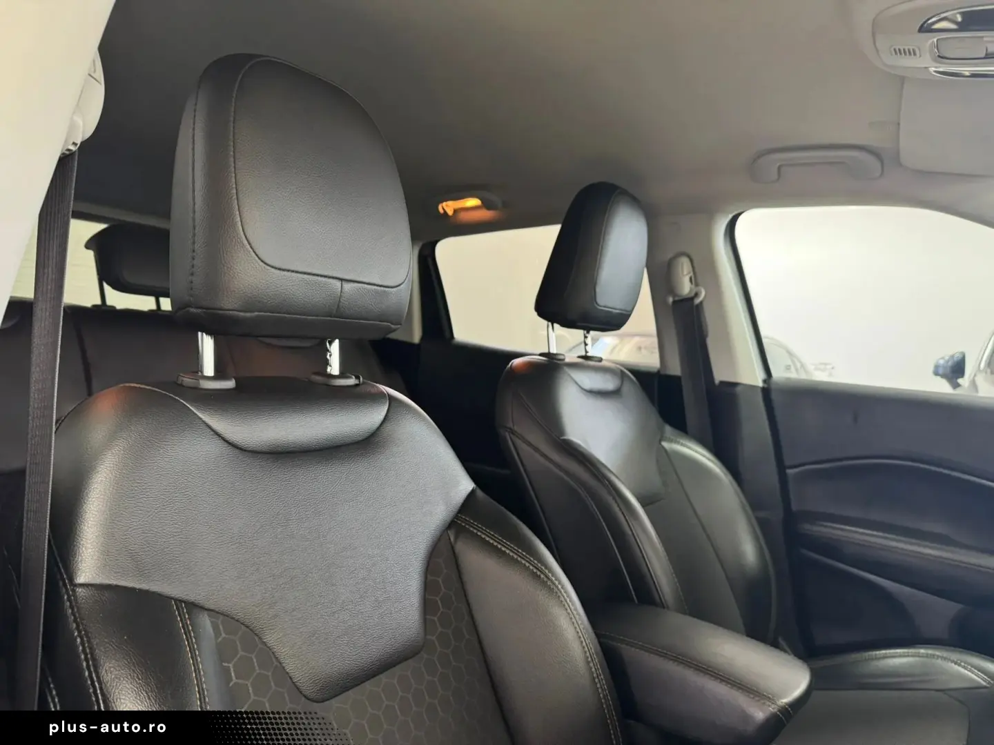 Jeep Compass 4x4 aut. Limited Posibilitate finantare