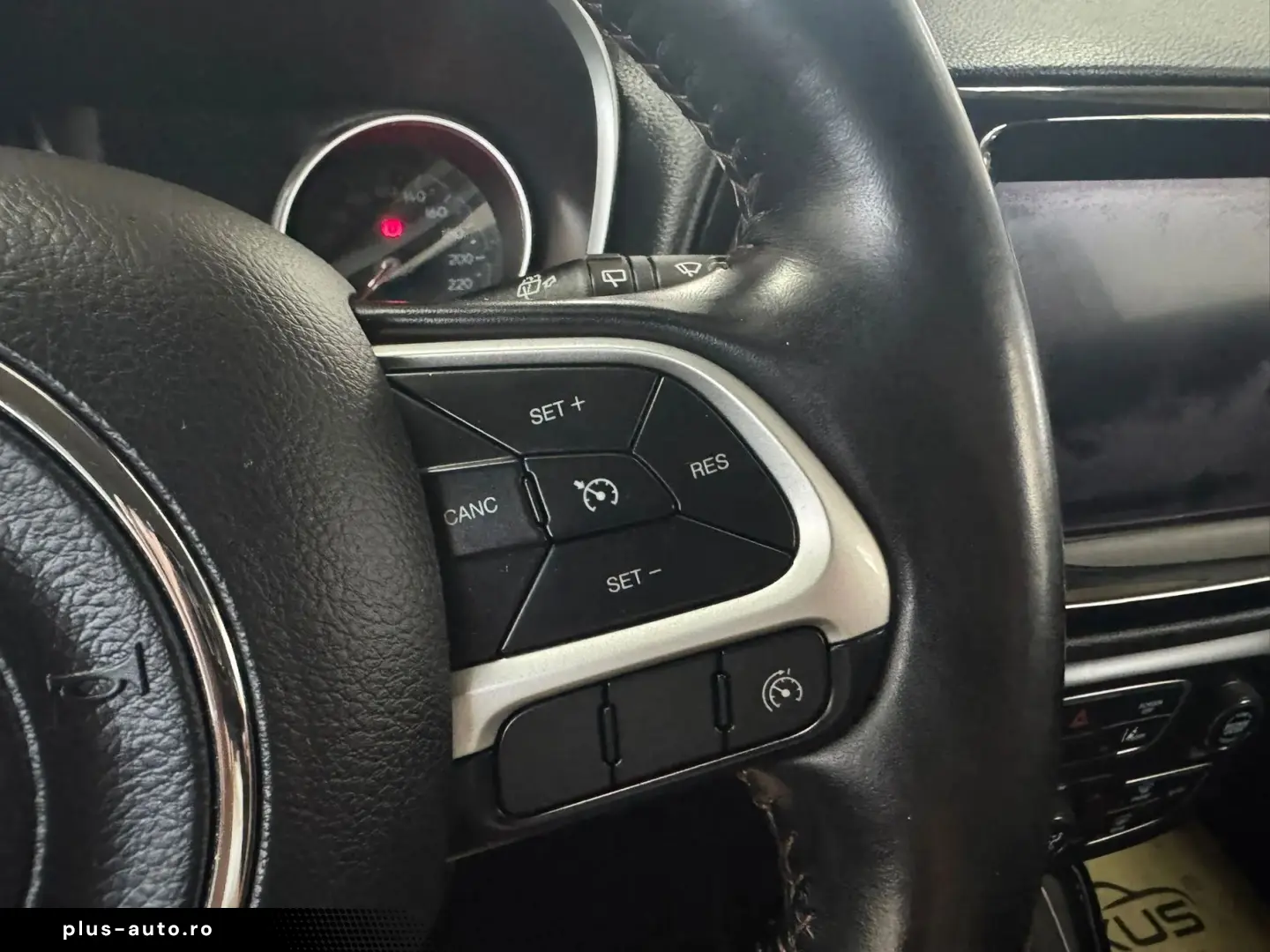 Jeep Compass 4x4 aut. Limited Posibilitate finantare