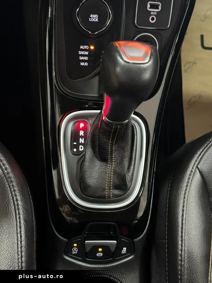 Jeep Compass 4x4 aut. Limited Posibilitate finantare