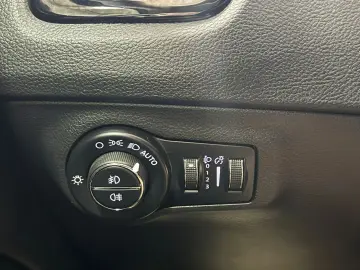 Jeep Compass 4x4 aut. Limited Posibilitate finantare