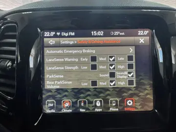 Jeep Compass 4x4 aut. Limited Posibilitate finantare