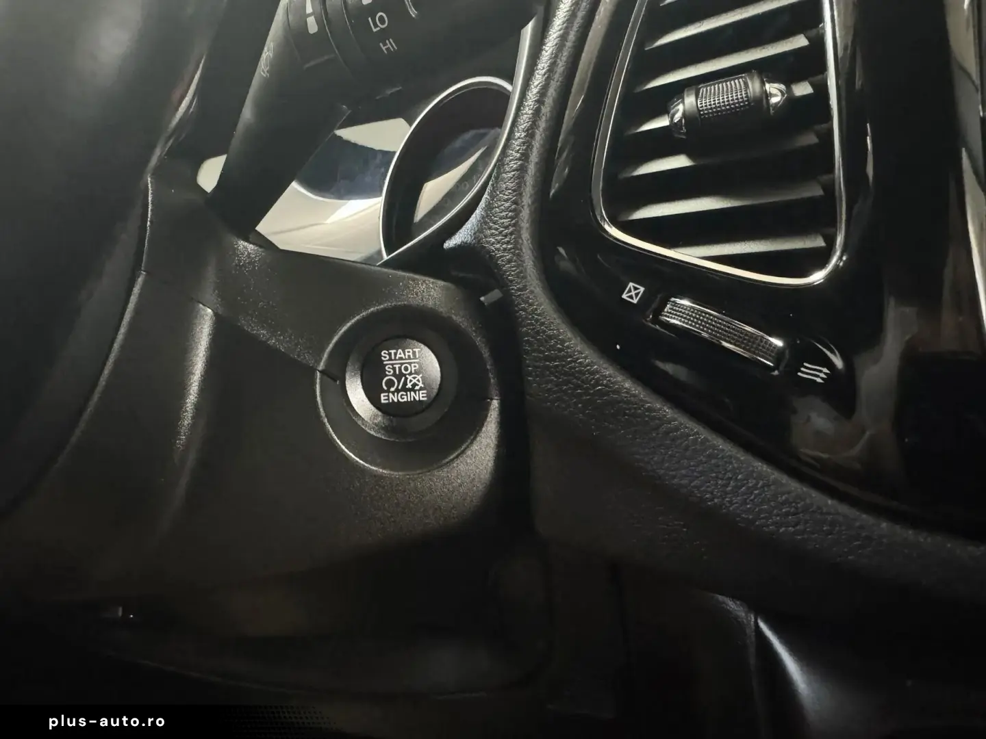 Jeep Compass 4x4 aut. Limited Posibilitate finantare