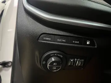 Jeep Compass 1.3 T4 PHEV 190cv Business 4xe Posibilitate fin