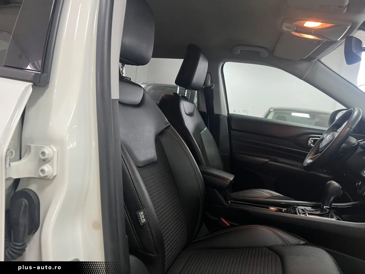 Jeep Compass 1.3 T4 PHEV 190cv Business 4xe Posibilitate fin