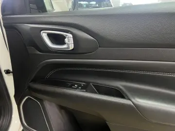 Jeep Compass 1.3 T4 PHEV 190cv Business 4xe Posibilitate fin