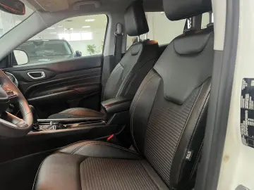 Jeep Compass 1.3 T4 PHEV 190cv Business 4xe Posibilitate fin