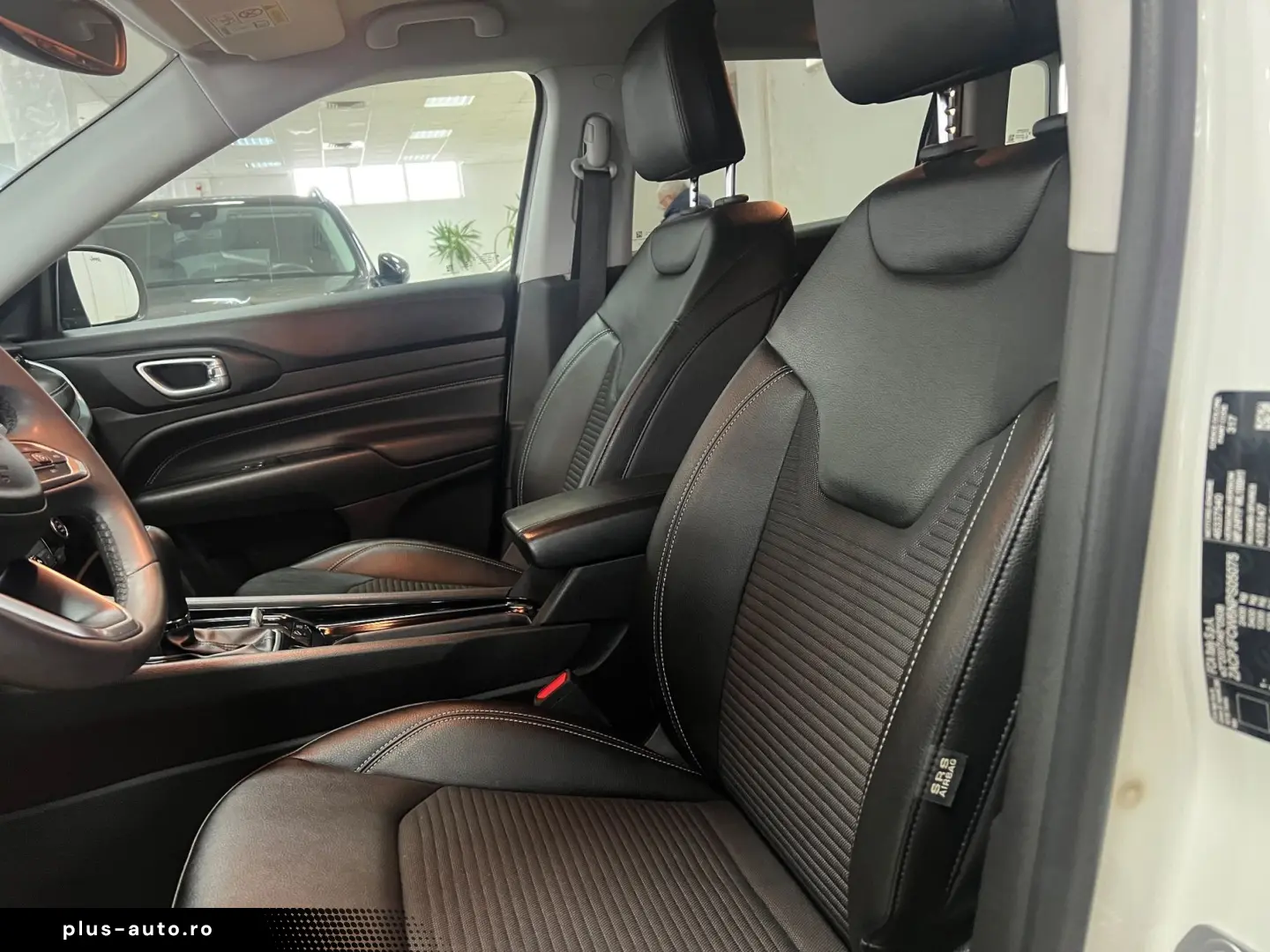 Jeep Compass 1.3 T4 PHEV 190cv Business 4xe Posibilitate fin