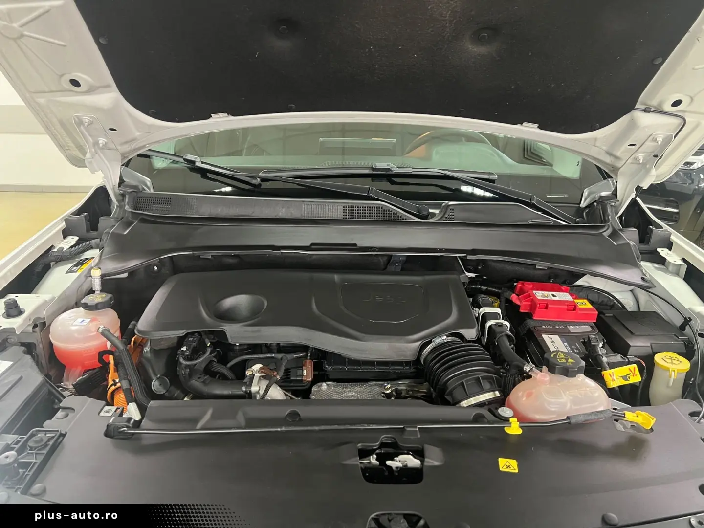 Jeep Compass 1.3 T4 PHEV 190cv Business 4xe Posibilitate fin