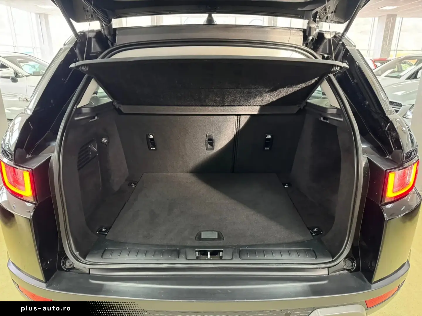 Land-Rover Range-Rover-Evoque