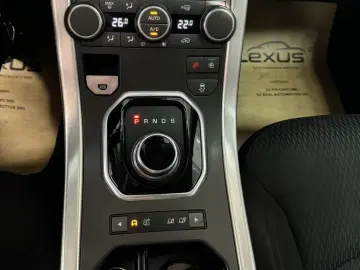 Land-Rover Range-Rover-Evoque