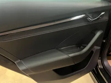 Skoda Octavia1.5 Tsi 110kw Mhev Dsg AmbitionPosibilitate fin