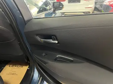 TOYOTA Corolla Hybrid Business  Posibilitate finantare