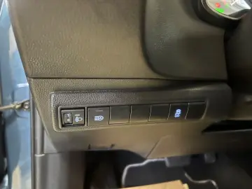 TOYOTA Corolla Hybrid Business  Posibilitate finantare