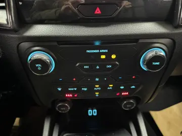 Ford Ranger 2.0 EcoBlue 4x4 Wildtrak automat Posibilitate fi