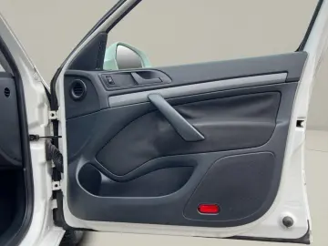 Skoda Octavia 1.6 TDI AMBITION