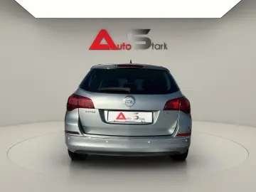 Opel Astra Gen-J-2009-2018