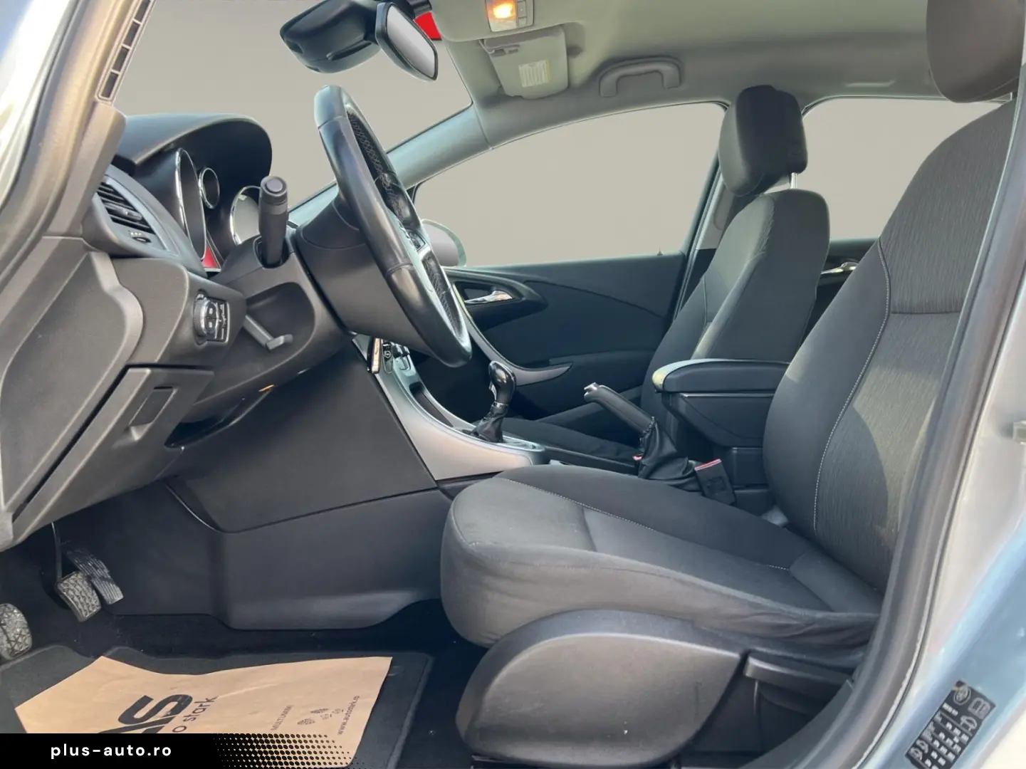 Opel Astra Gen-J-2009-2018