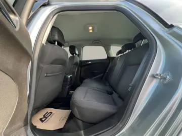 Opel Astra Gen-J-2009-2018