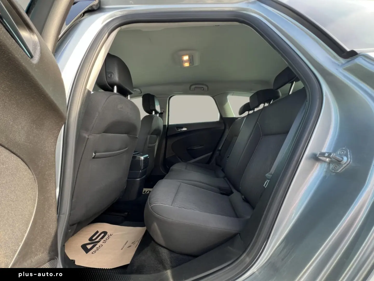 Opel Astra Gen-J-2009-2018