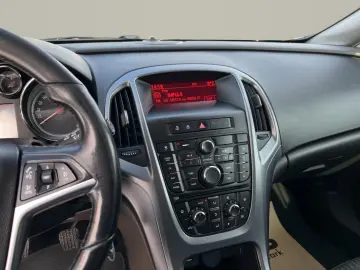 Opel Astra Gen-J-2009-2018