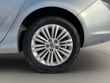 Opel Astra Gen-J-2009-2018