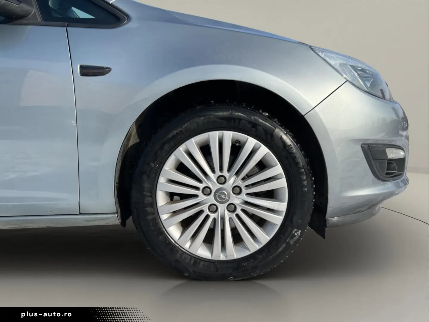 Opel Astra Gen-J-2009-2018