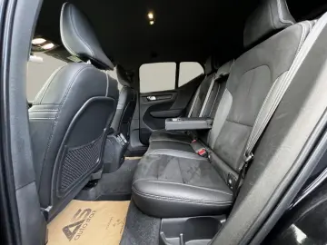 Volvo XC 40 P8 AWD Recharge RDesign