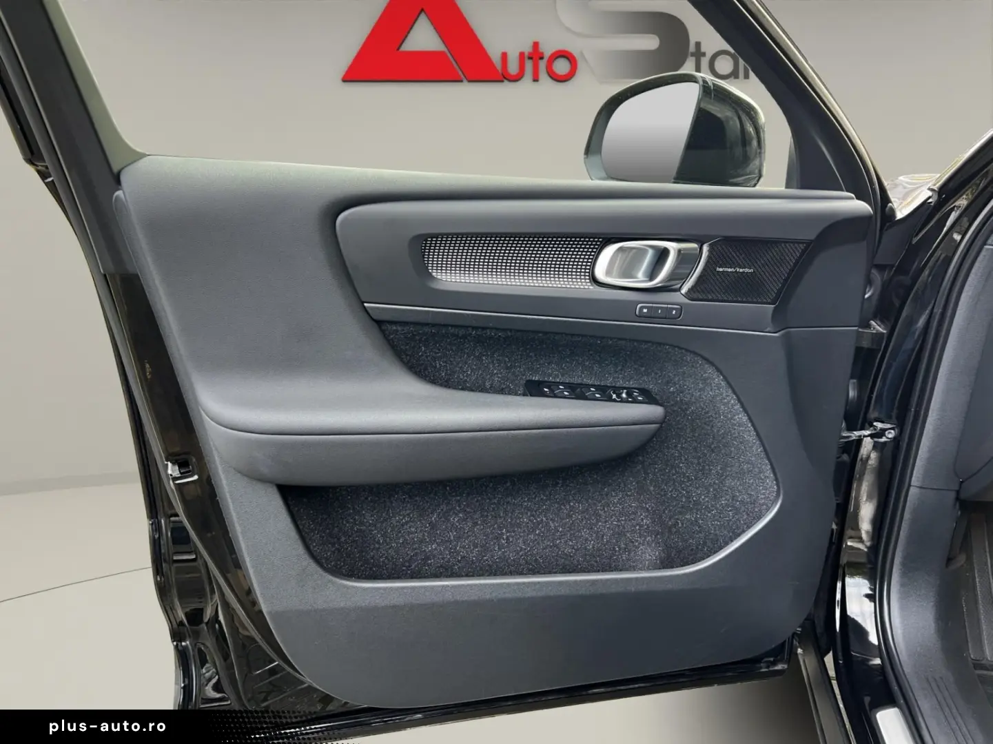 Volvo XC 40 P8 AWD Recharge RDesign