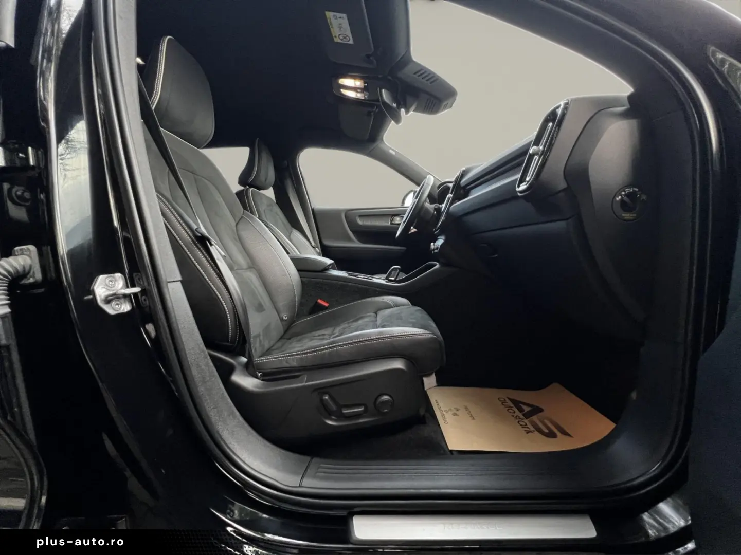 Volvo XC 40 P8 AWD Recharge RDesign