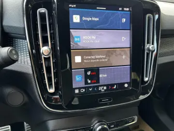 Volvo XC 40 P8 AWD Recharge RDesign