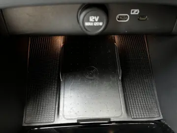 Volvo XC 40 P8 AWD Recharge RDesign