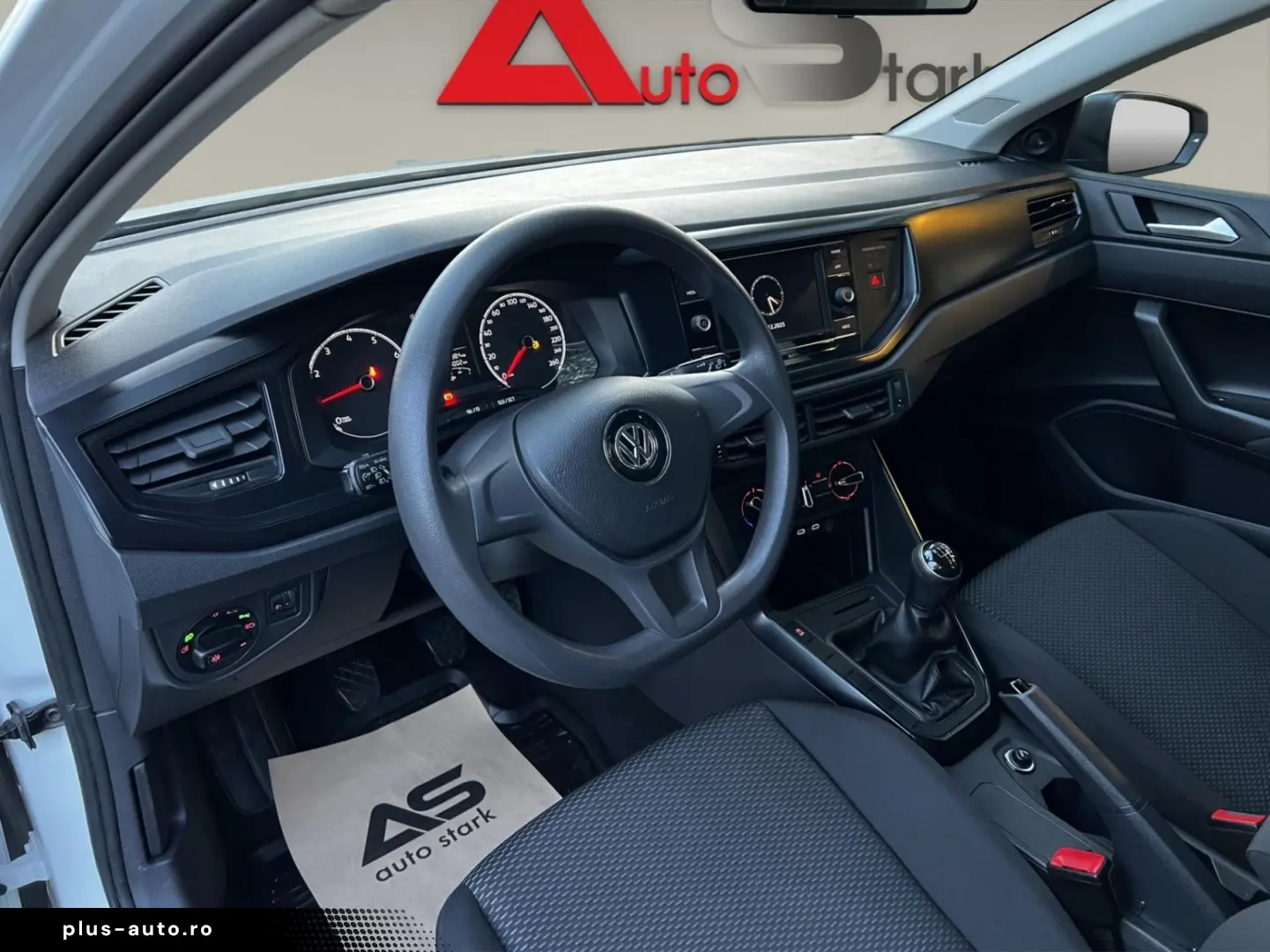 Volkswagen Polo Gen-Vi-2017