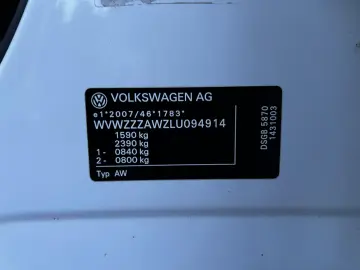 Volkswagen Polo Gen-Vi-2017